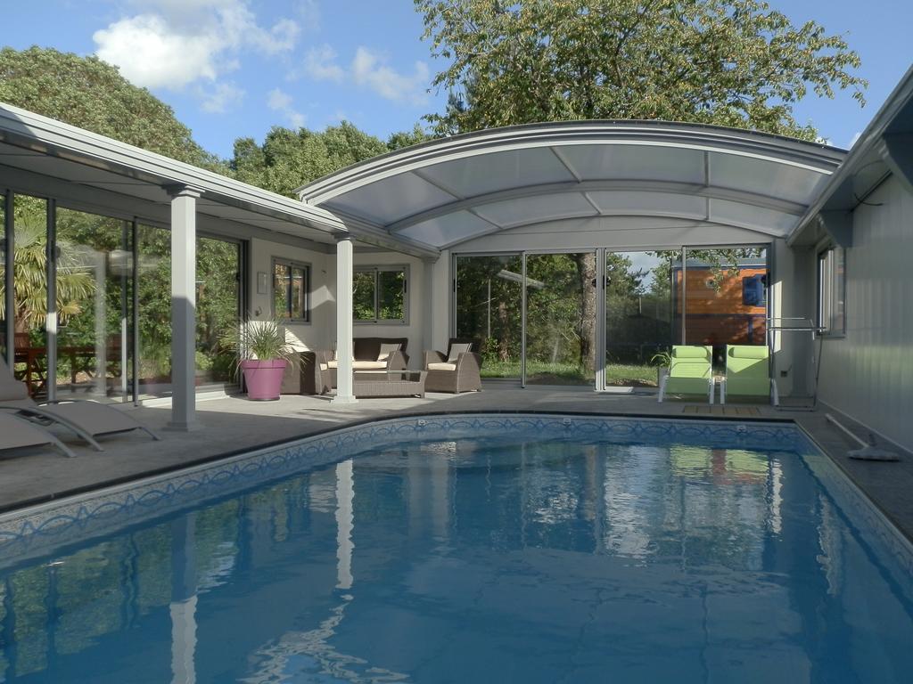 La Roulotte Du Domaine De Meigne Номер фото